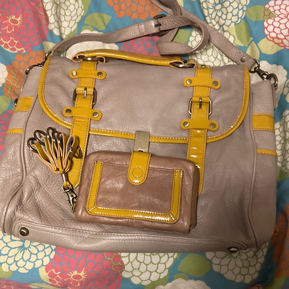 Pilcro and the Letterpress leather purse and wallet